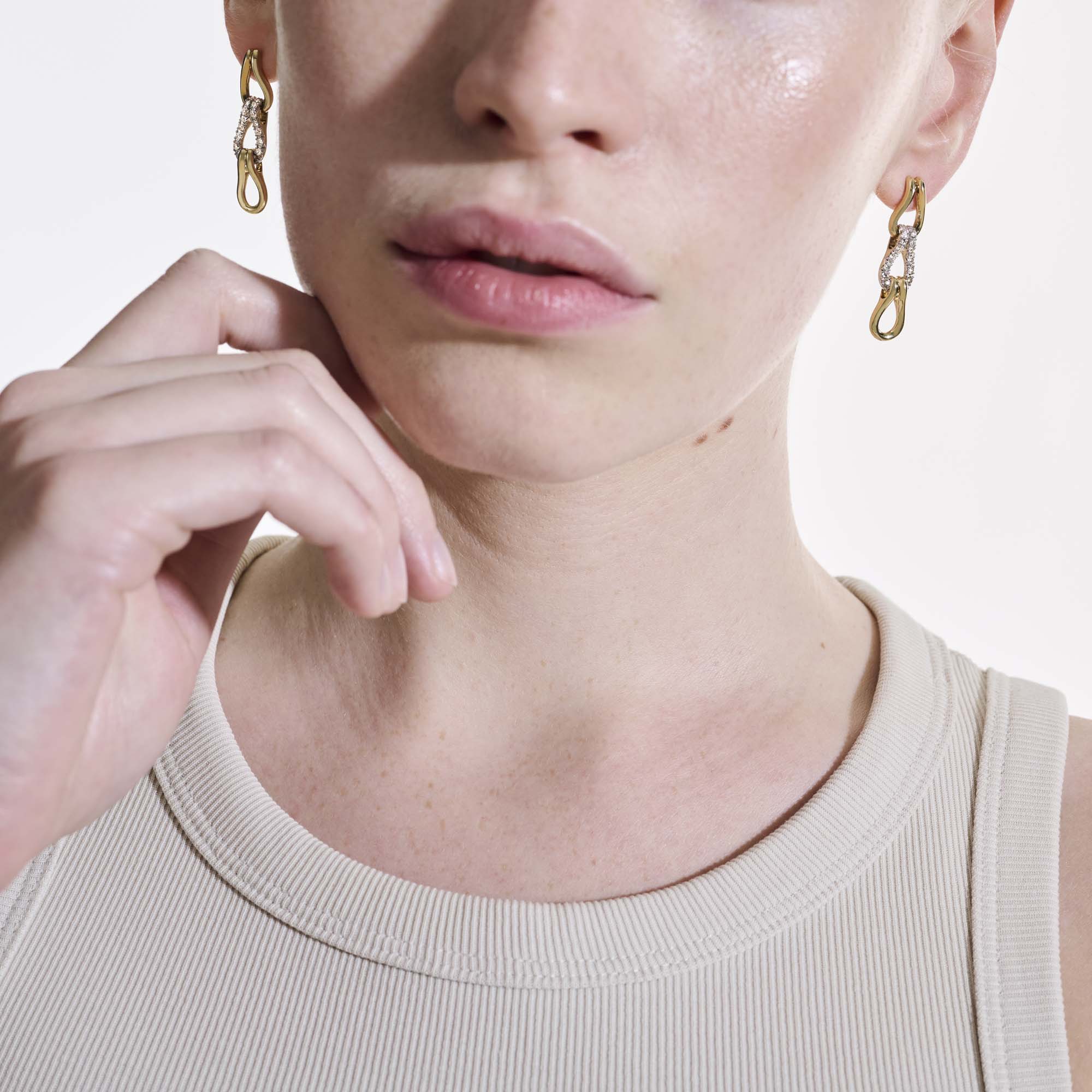 Surf Link Earrings, Gold, Diamonds|EGGX90117922DI - Image 5